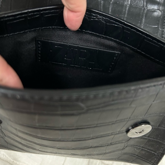Zara Crossbody Purse - Picture 6 of 7